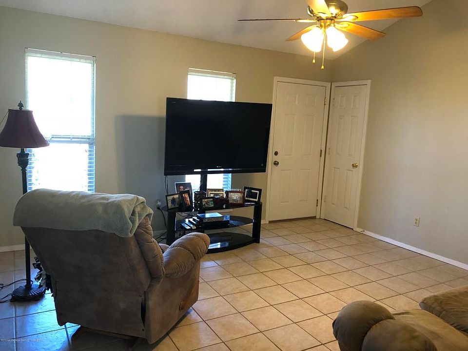 1st image of 114 Orange Dr