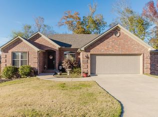 2924 Silverton Dr, Benton, AR 72019