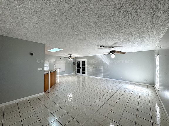 4th image of 603 Hawaiian Way