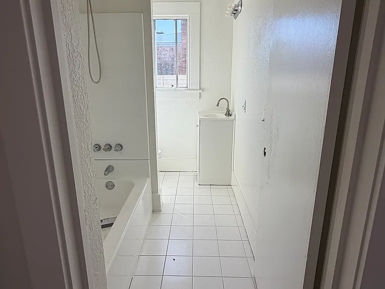 20 Brooks Ave #301 — Photo 5