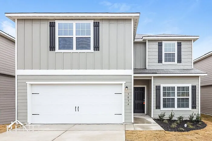 5 bed, 2.5 bath, 2543 sqft, $2,190 — Photo 1