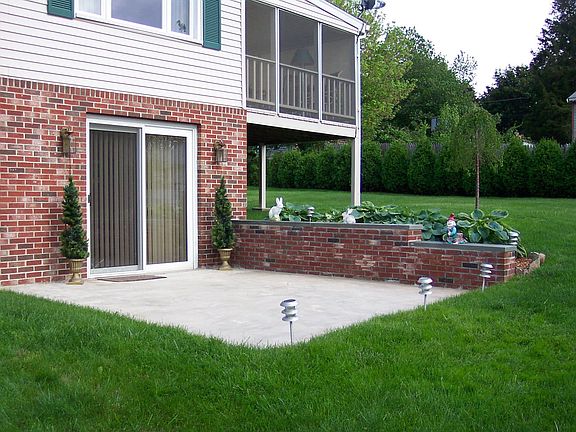 Side patio