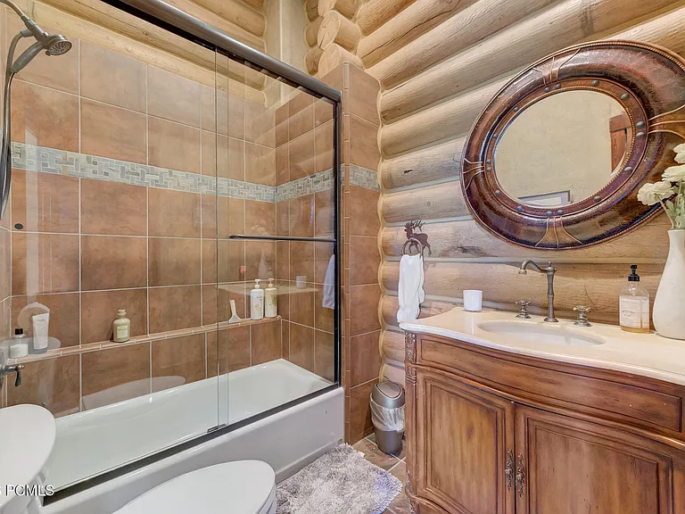 715 Aspen Ln — Photo 17