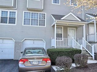 6109 Spring Knoll Dr, Harrisburg, PA 17111