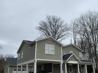 202 Pleasant St SW, Vienna, VA 22180