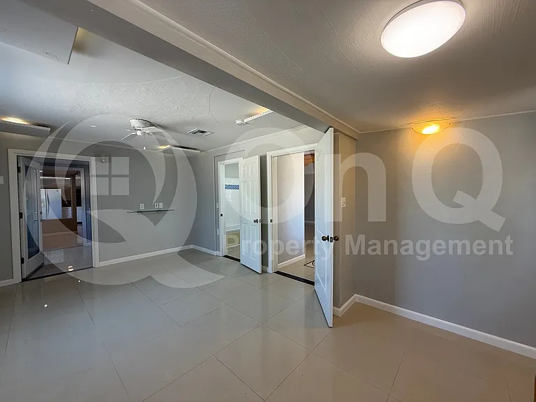 3838 E Seneca St — Photo 18