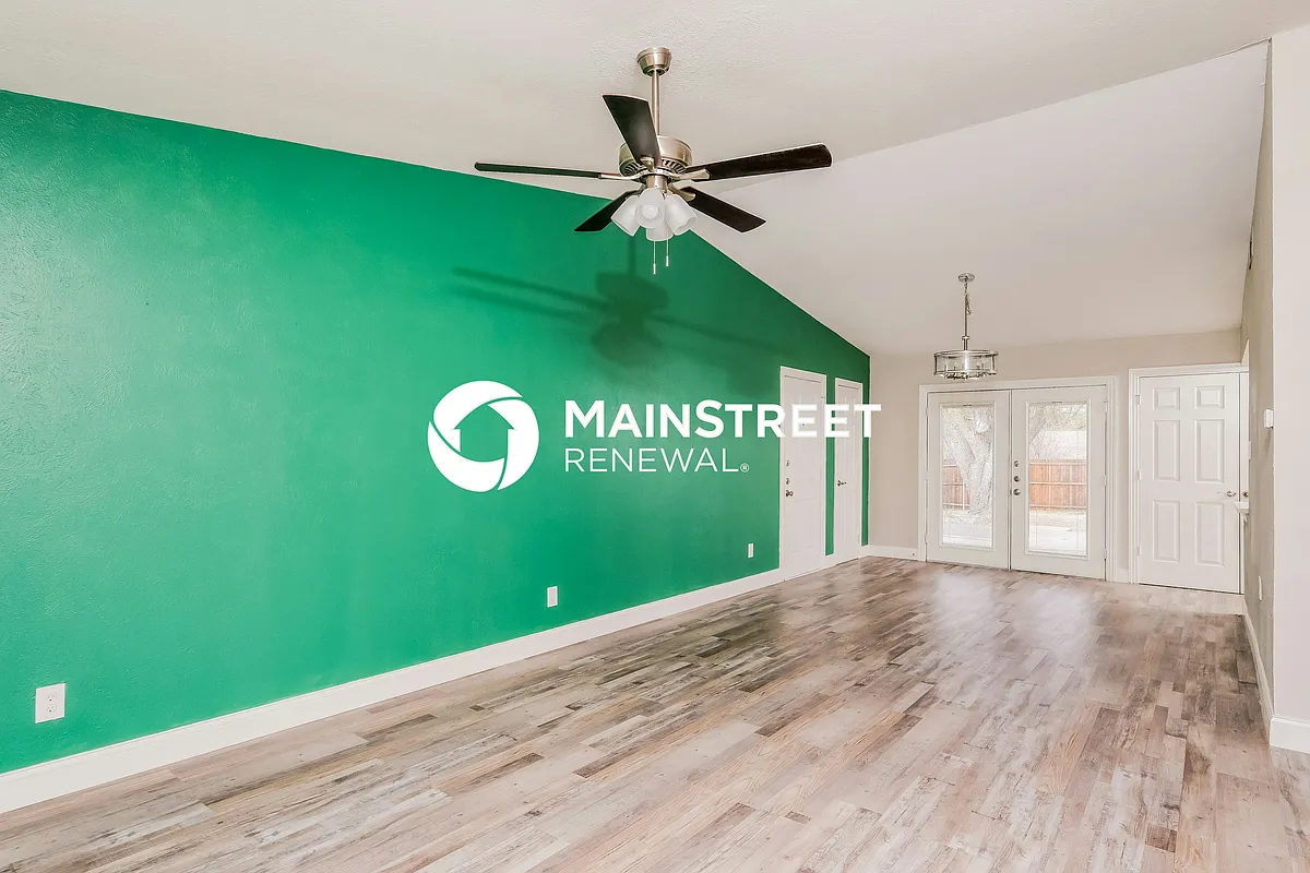 Living Room - 1811 Mimosa Ave