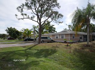820 96th Ave N, Naples, FL 34108