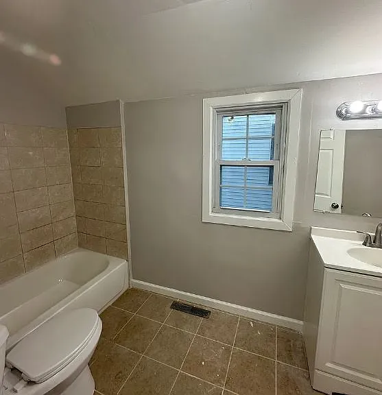 23 E Federal St — Photo 12