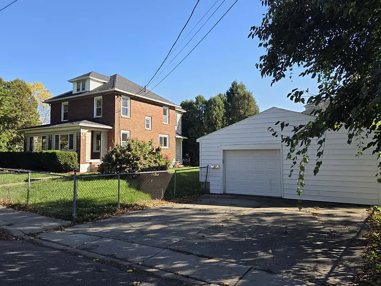 40.5 Julian St — Photo 15
