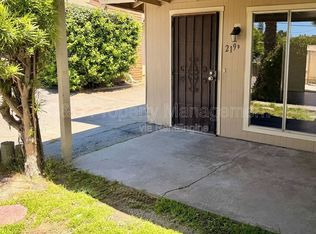219 Plymouth Dr APT B, Vista, CA 92083
