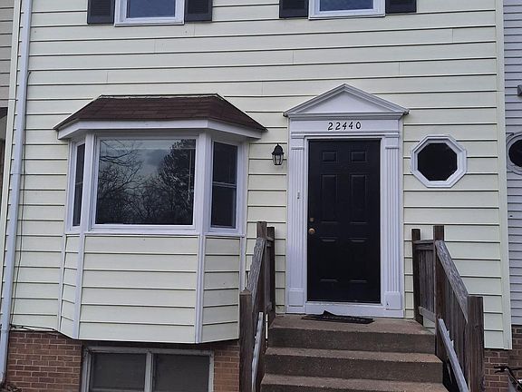 4th image of 22440 Greenview Ct