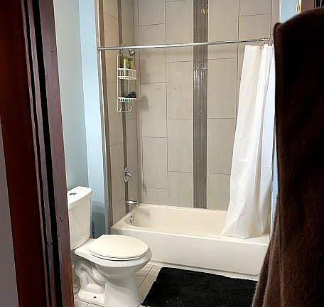 4th image of 222 Southampton St #2
