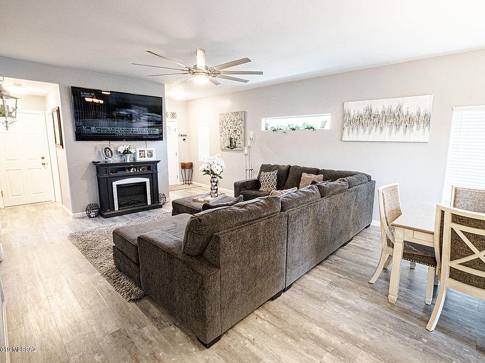 1st image of 6644 S Venetian Dr