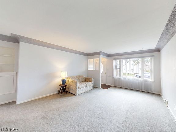 5th image of 26361 Elinore Ave