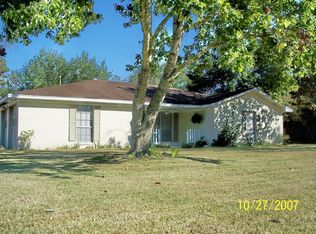 2049 Melanie Ln, Pearland, TX 77581