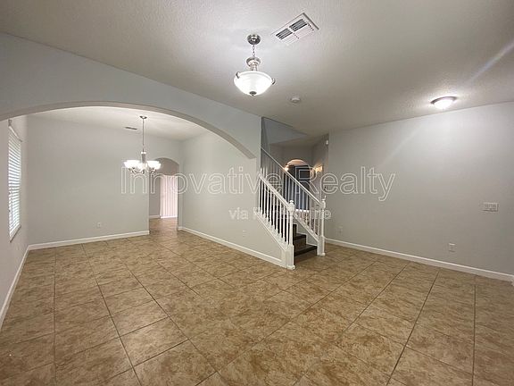 5th image of 1913 Thetford Cir