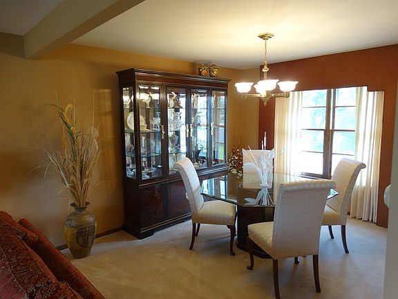 4th image of 8828 Lori Ln