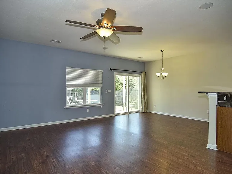 305 Chestnut Oak Ct — Photo 14