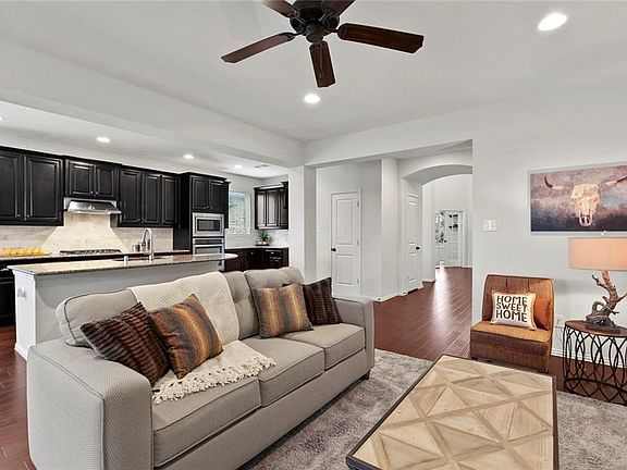 5th image of 1016 Mesa Crest Dr