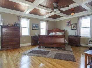 160 W 6th St, South Boston, MA 02127