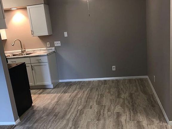 4th image of 1088 S Wells St Unit 9