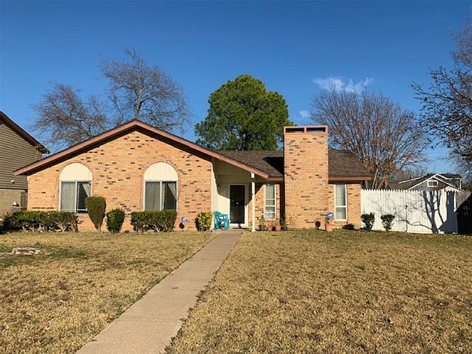 1st image of 3421 Brook Glen Dr