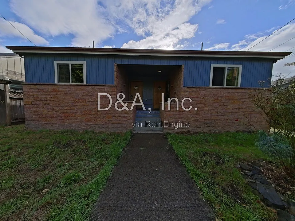 733 NW 15th St