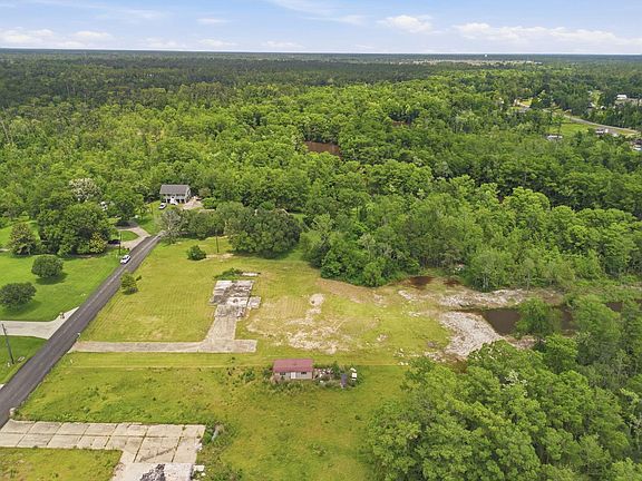 2nd image of 334 Coushatta Ln
