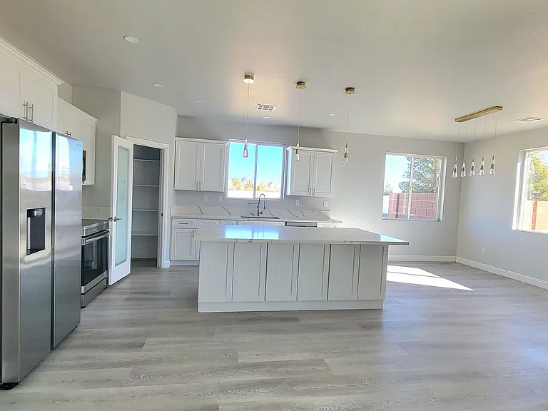 6801 Sandpebble St — Photo 15