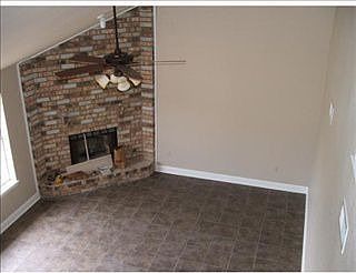 5th image of 8416 Fairfax Dr