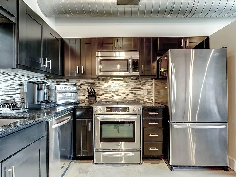 2205 N Lamar Blvd #215 — Photo 19