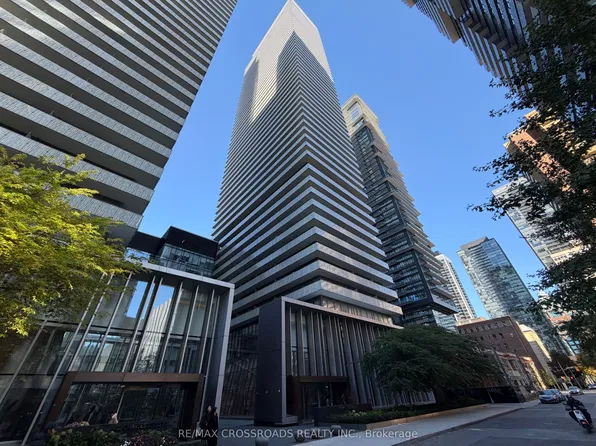 50 Charles St E, Toronto, ON