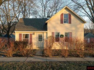 1321 N Broad St, Mankato, MN 56001