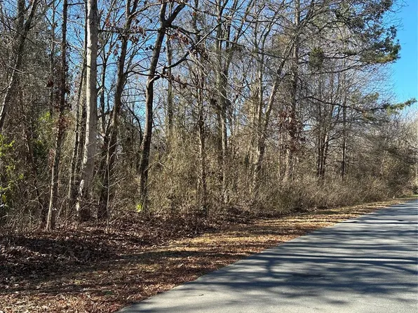 105 Como Dr, Shelby, NC 28150