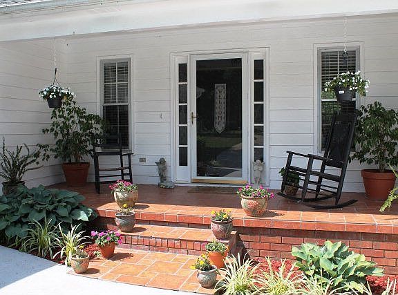 4th image of 1020 E Canyon Creek Ct