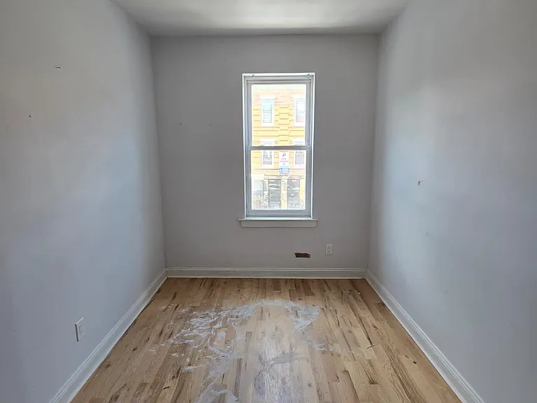 160 Martin Luther King Jr Dr #2 — Photo 7