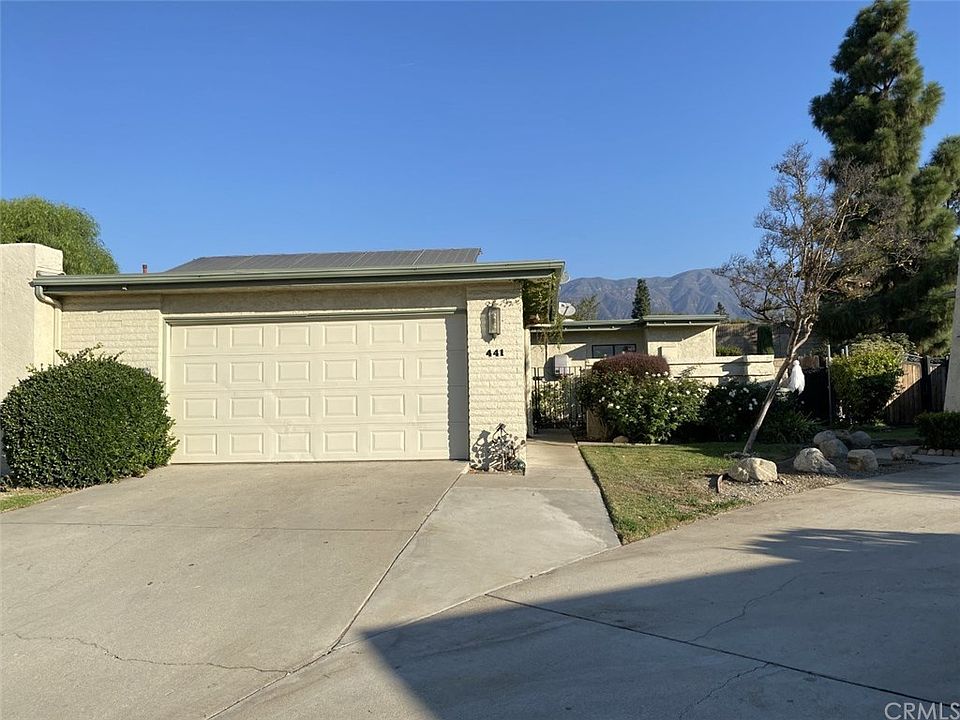 1st image of 441 Champlain Dr