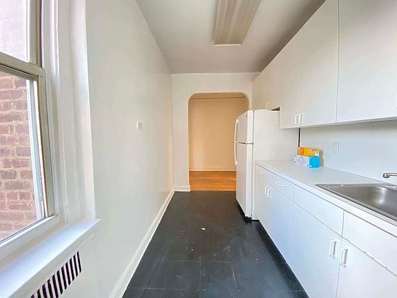 5th image of 83-57 118th St #O5