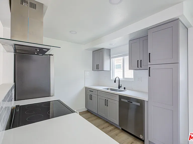 1211 Beryl St #B — Photo 9