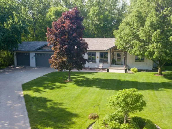 765 Eshton Ct SE, Cokato, MN 55321
