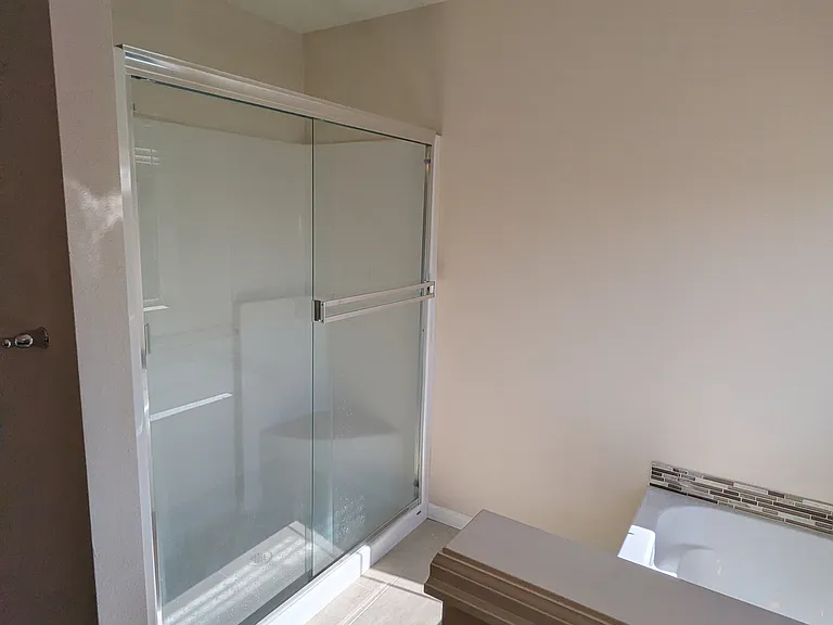 11810 NE 128th Pl — Photo 17