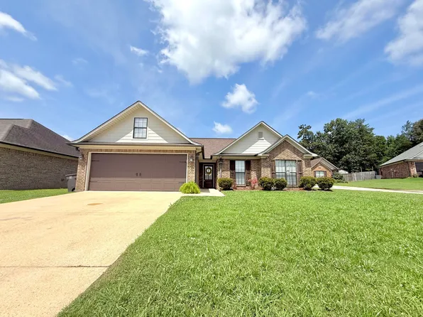 107 Coal Dr, Mooreville, MS 38857