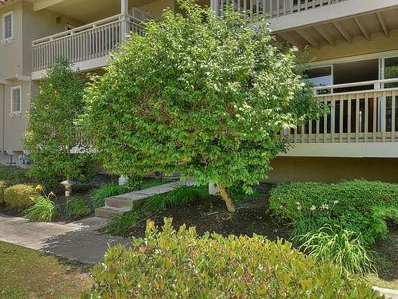 2nd image of 2739 Mauricia Ave #A