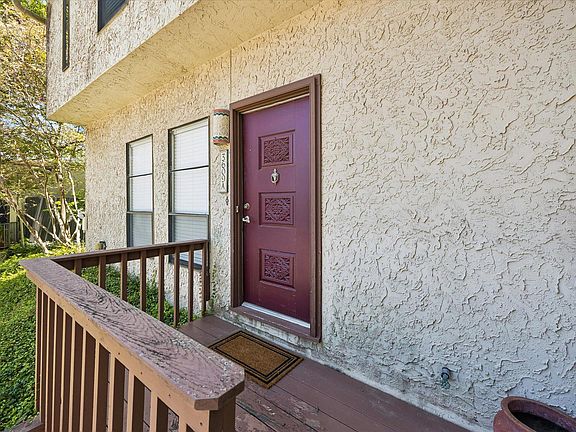 4th image of 3609 Las Colinas Dr APT A