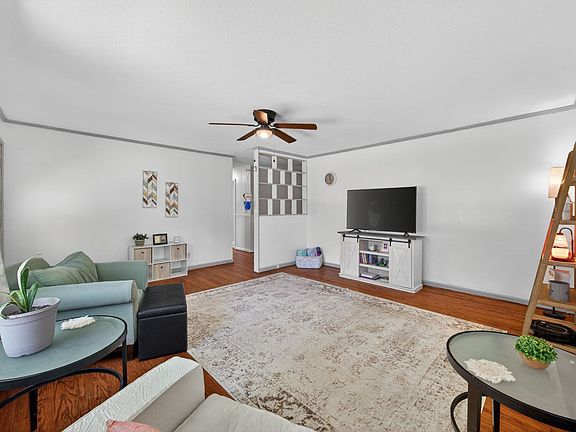 4th image of 149 Joy Ln