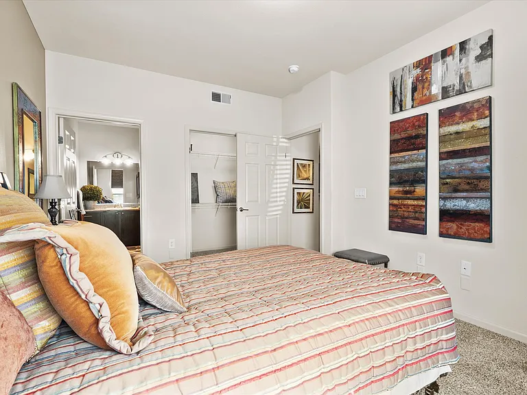The View Apartments — Photo 65