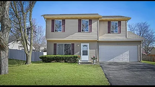 2320 Woodview Ln Photo 1