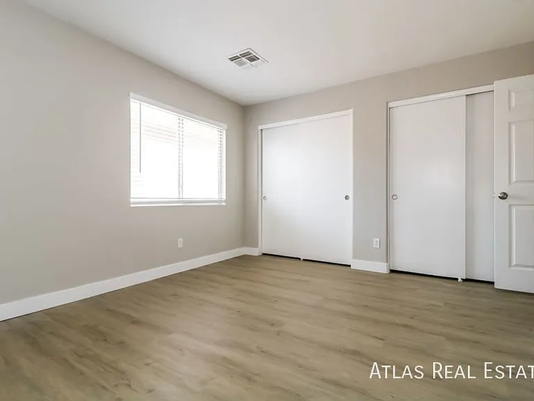 12038 W Corrine Dr — Photo 7