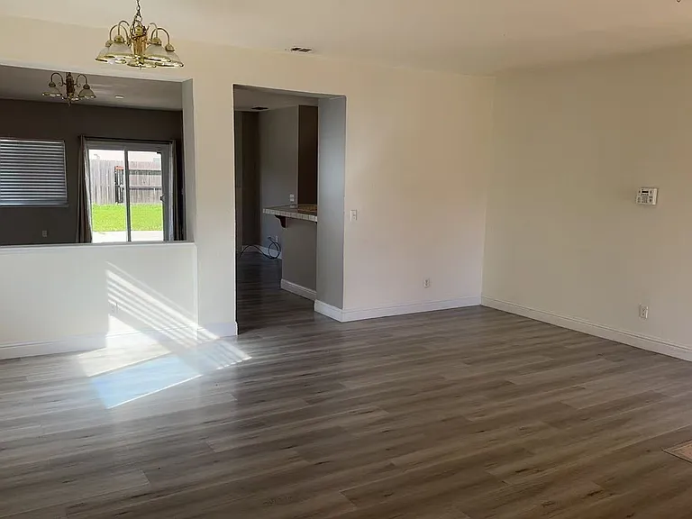 21 Van Horn Ct — Photo 5